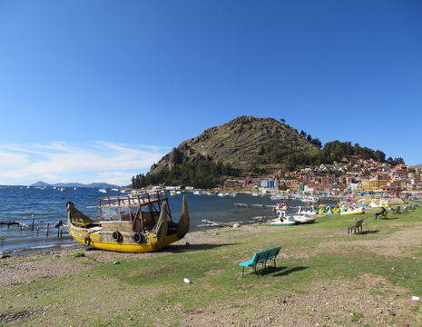 Boten aan het Titicacameer in Copacabana - Bolivia