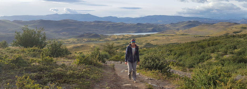 Chili-Torres-del-Paine-W-trekking-medewerkster-Eva