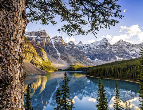 Canada-Banff-Moraine-Lake_1_505912