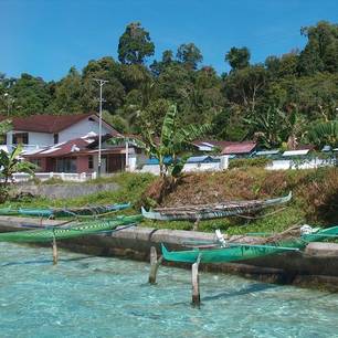 Indonesie-Molukken-vissersstrand2(8)