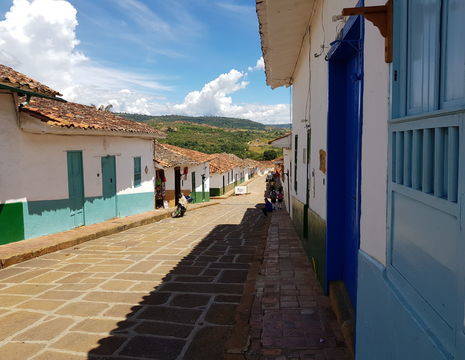 Colombia-Barichara-huizen-kleurrijk