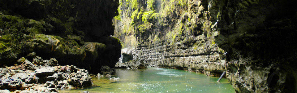 De Green Canyon bij Pangandaran op Java