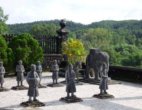 Keizerlijke graftombes in Hue