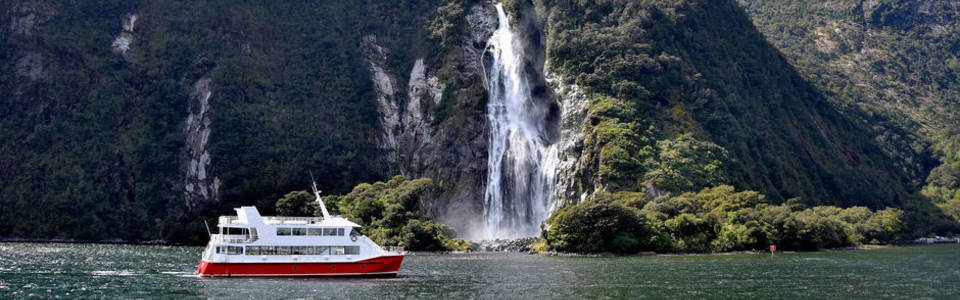 Cruise door Milford Sound