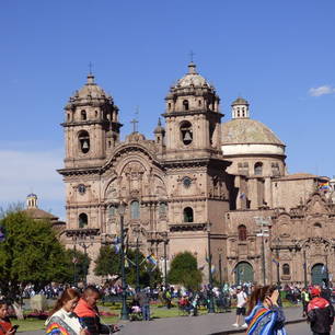 Parade-in-Cuzco-c3116d37(10)
