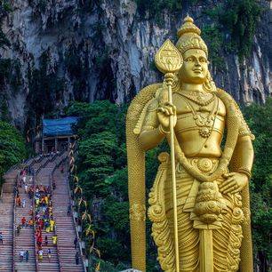 De trap op naar de Batu Caves in Kuala Lumpur