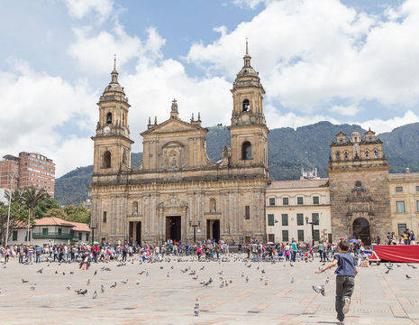 Colombia-Bogota-plein-kathedraal2_1_487902