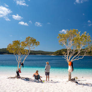 Australie-Fraser-Island-Lake-McKenzie-strand