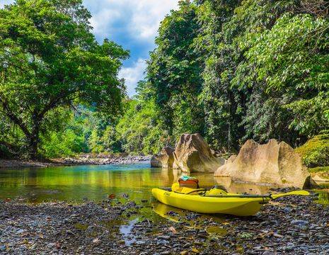 Indonesie-Sumatra-Bukit-Lawang-Kayak