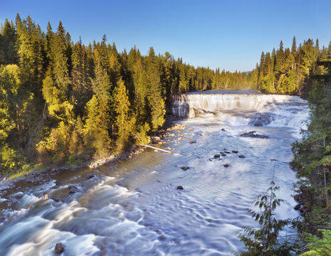 Dawson Falls bij Wells Gray Provincial Park