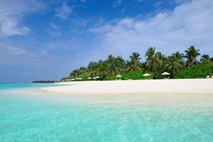 malediven-eiland vanaf zee