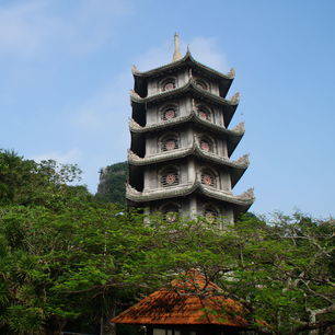 Vietnam-Hue-pagode1