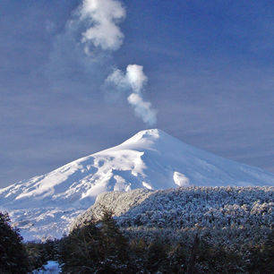 Chili-Pucon-sneeuw-op-de-villaricca-vulkaan