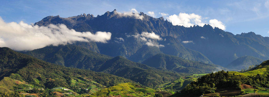 Sabah-MountKinabalu-villagesathillfoot