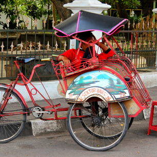 Neem een fietstaxi in Jogyakarta