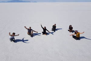 Met zijn allen op de zoutvlakte van Uyuni - Bolivia