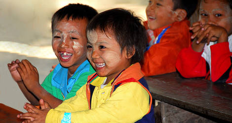 Myanmar-Mandalay-kindereninklasje