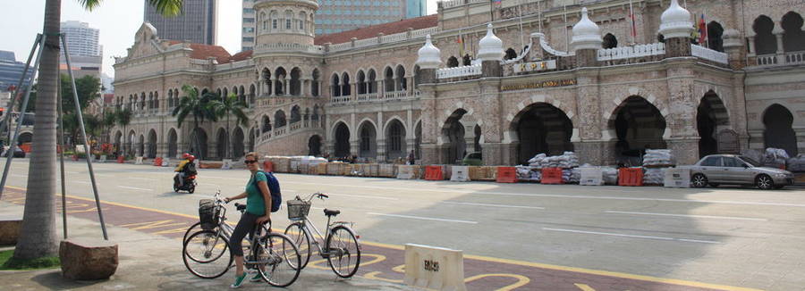 Gionne fietsen in Kuala Lumpur