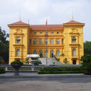 Frans koloniale villa's kom je veel tegen in Hanoi