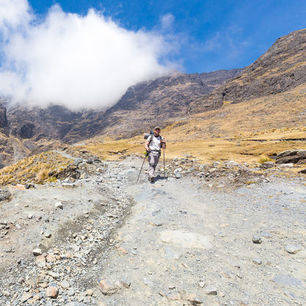 Hiker-El-Choro-Trekking-Bolivia