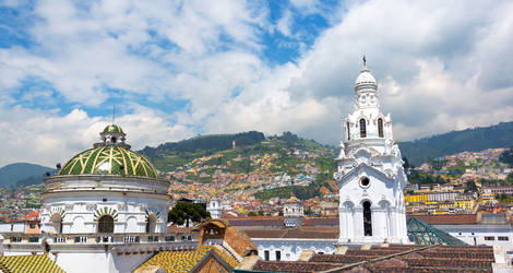 Ecuador uitzicht over de kerk in Quito