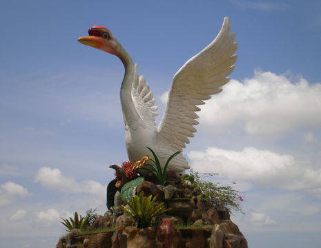 MaleisischBorneo-Sarawak-Sibu-stad van de zwaan-zwanenbeeld2_1