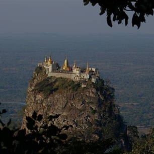 Myanmar-Mount-Popa(8)
