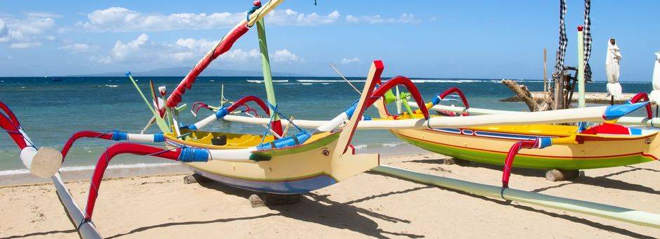 Bali-bootjes-strand-VanVerre