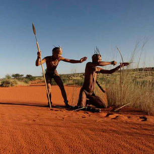 Kalahari Bushmen hunting(10)