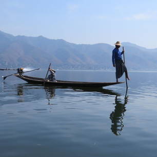 Myanmar-Inle Lake-beenroeier5(8)