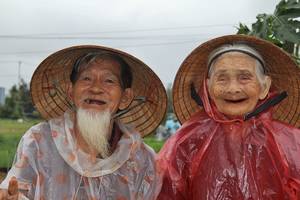 Vrolijke locale mensen in Vietnam