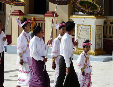 Myanmar-Mandalay-ceremonie(8)