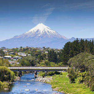 Nieuw-Zeeland-New-Plymouth-Mount-Taranaki-brug