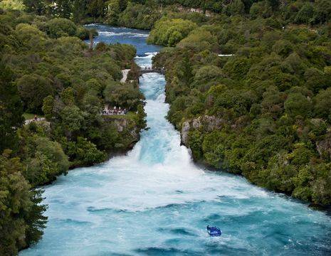 Nieuw-Zeeland-Noordereiland-Lake-Taupo-Huka-Falls-1