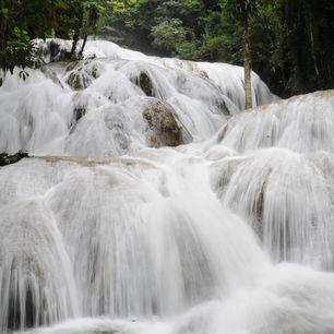 Sulawesi-Tentena-Waterval-1