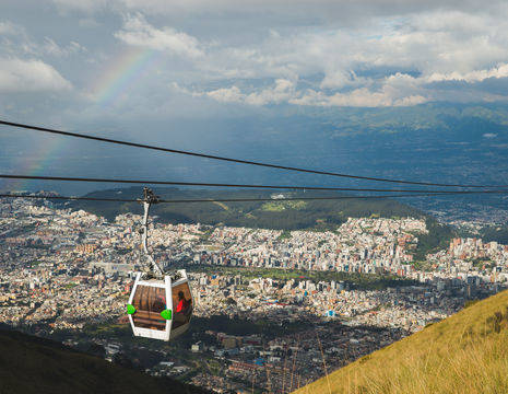 Neem de Teleférico omhoog voor een weids uitzicht op Quito