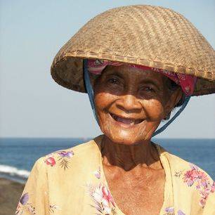 Indonesie-Bali-Sanur-vrouw
