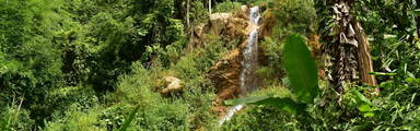 Een bijzondere ervaring: de 100 Waterfalls Trail