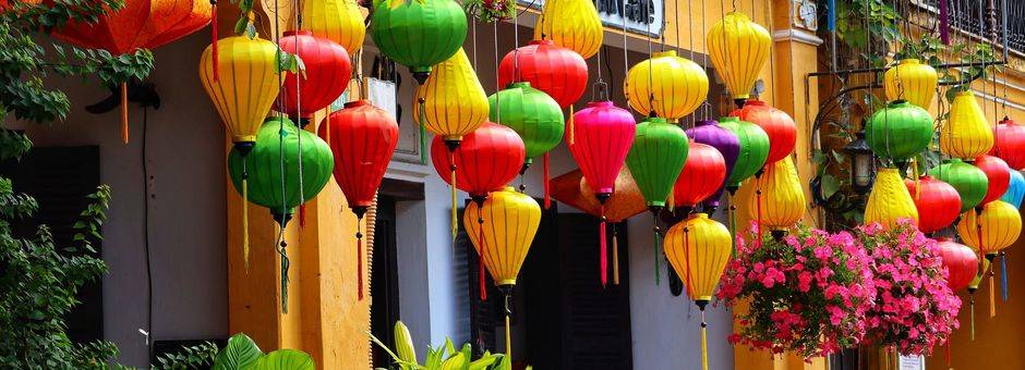 Vietnam-Hoi-An-kleurrijke-lampionnen_1_477421