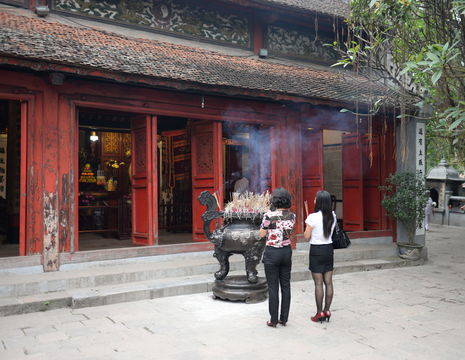 Vietnam-Hanoi-tempel-literatuur
