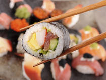 Marktbezoek en sushi maken