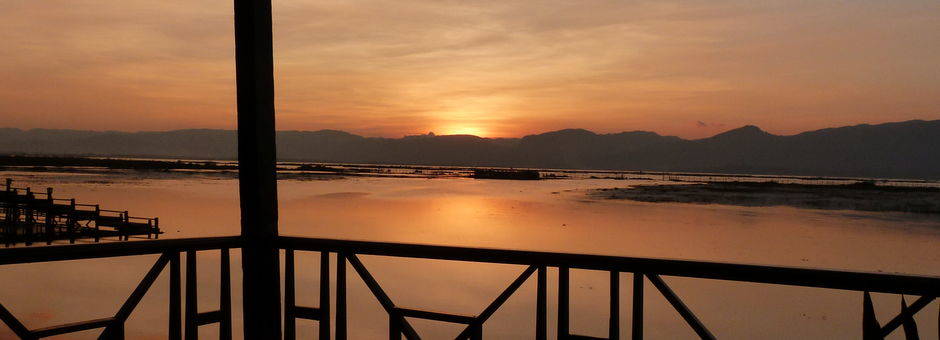 Myanmar-Inle Lake-zonsondergang1(13)